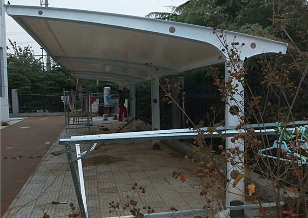 膜結(jié)構(gòu)電動(dòng)車、自行車棚
